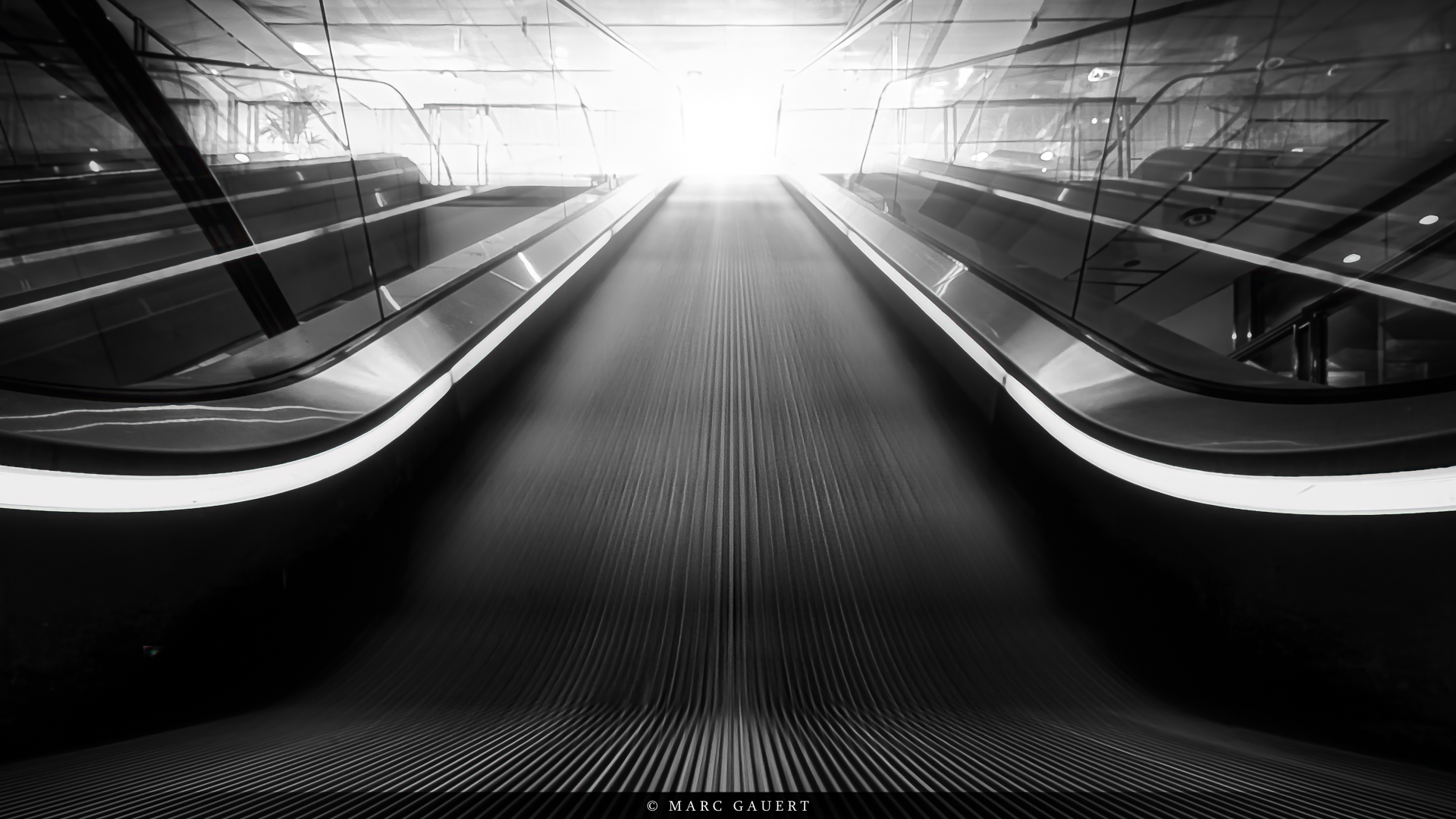 Rolltreppe ins Licht